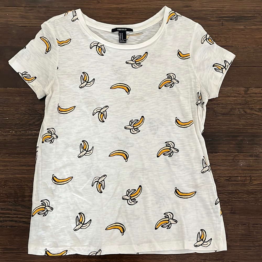 Juniors size medium Forever 21 Banana tee shirt